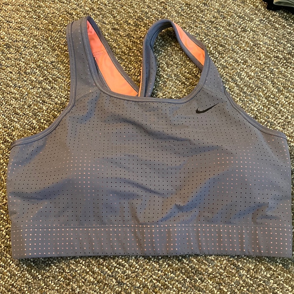Nike brami top